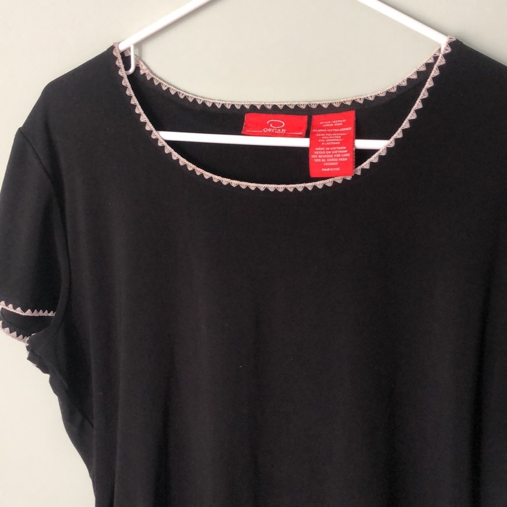 Oscar De La Renta embroidered black white keyhole short sleeve top - Picture 2 of 4